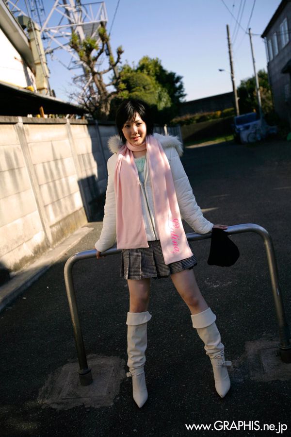 Uran Minami [Graphis] Première Gravure Première fille