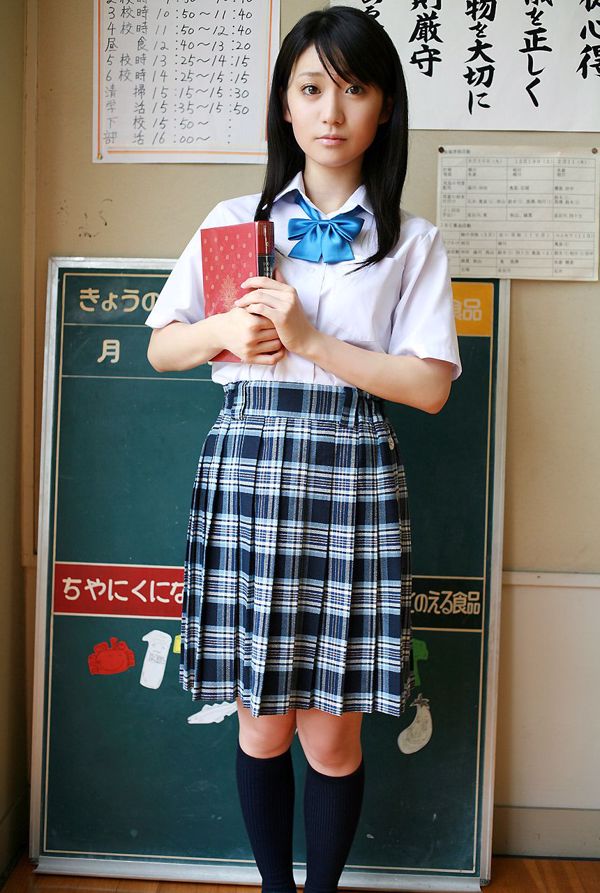 Sayaka Akimoto, Yuko Oshima, Atsuko Maeda << mermelada de verano ☆ >> [Image.tv]