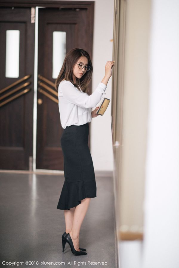 许诺 Sabrina << Insegnante OL serie soggetto uniforme >> [Hideto XiuRen] No.1267