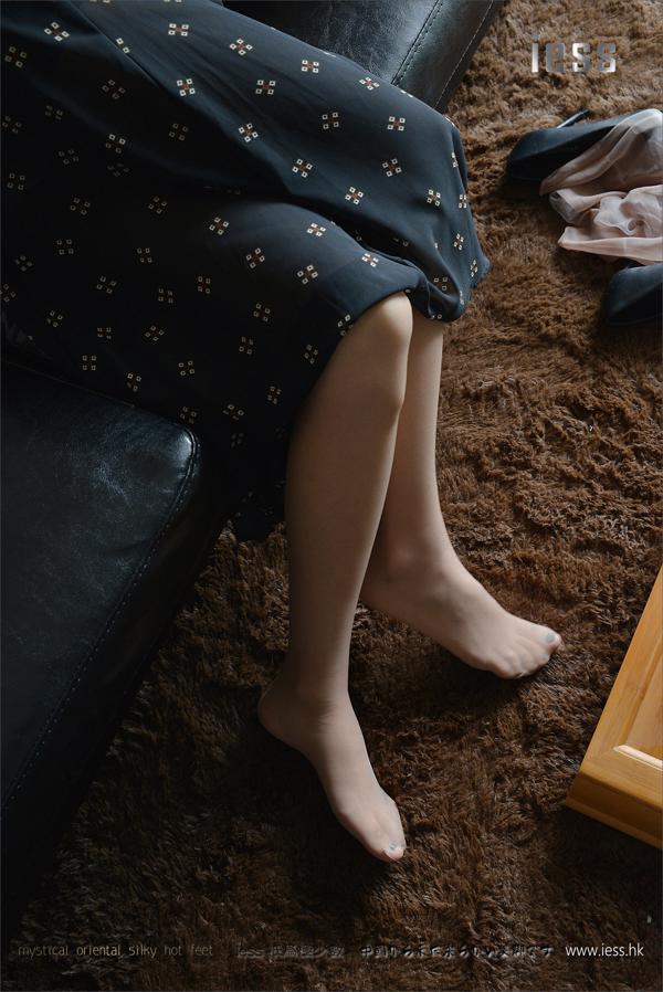 Silky Foot Bento 096 Small C "Le mollet est aussi une jambe" [IESS Weird Intéressant]