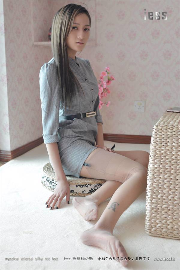 실키 풋 벤토 107 샤오 샤오 "비 스트레치 나일론 스타킹"[IESS Wei Si Fun Xiang]