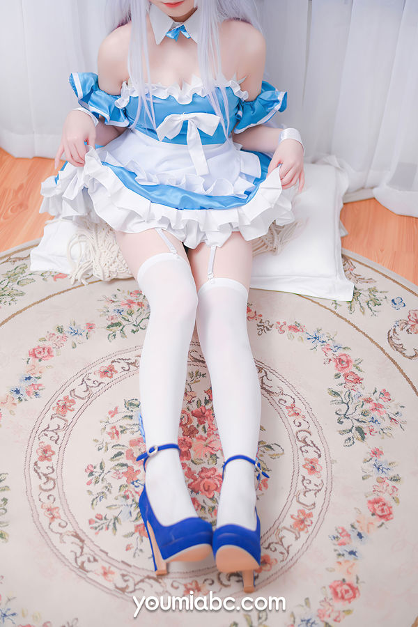 [Youmi YouMi] Xiang Xiaoyuan Little Swan Maid