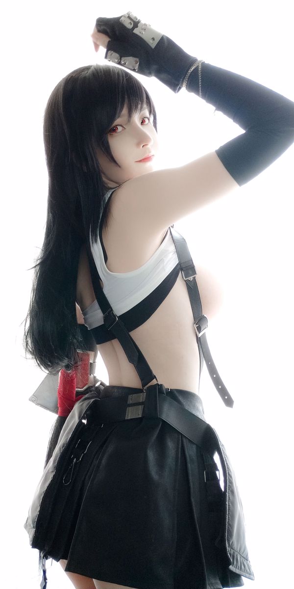 [Net Red Model Coser] Yi Xiao Yang Ze "Vestido oficial de Tifa"