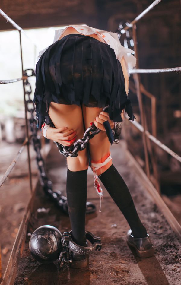 瘋貓ss《被囚禁的少女》 [蘿莉COS]